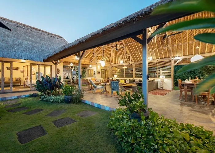 Gorgeous Balinese Designed 3 Bed Villa, Pick! Villa Seminyak (Bali)